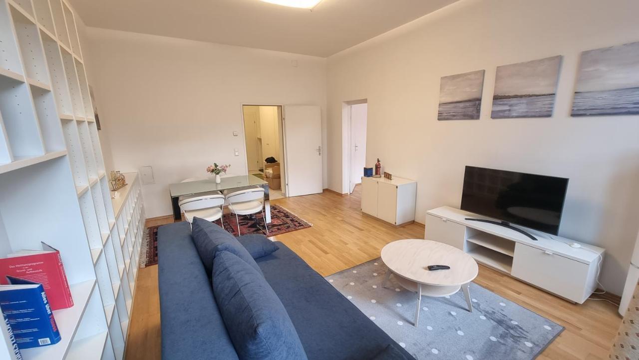 Sunny Apartment Next To Metro 1Br Viena Exterior foto